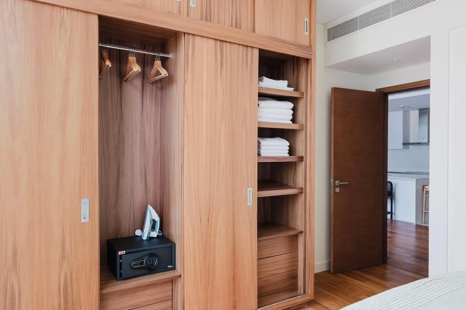 Apartment Blueground City Walk Fully Furnished Kitchen Dxb-1552 Dubai